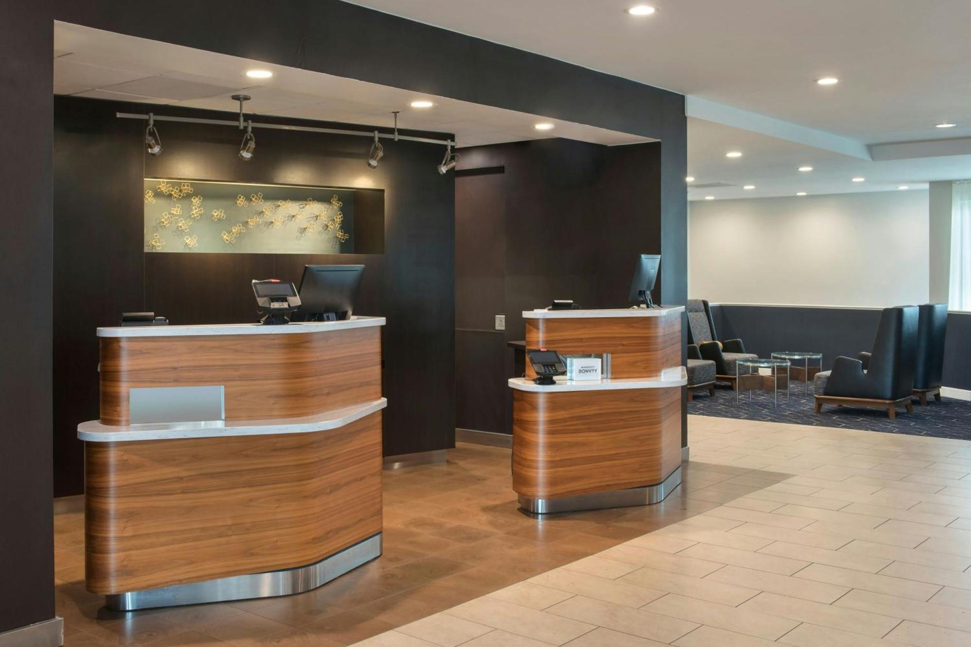 Courtyard By Marriott Silver Spring North/White Oak Extérieur photo