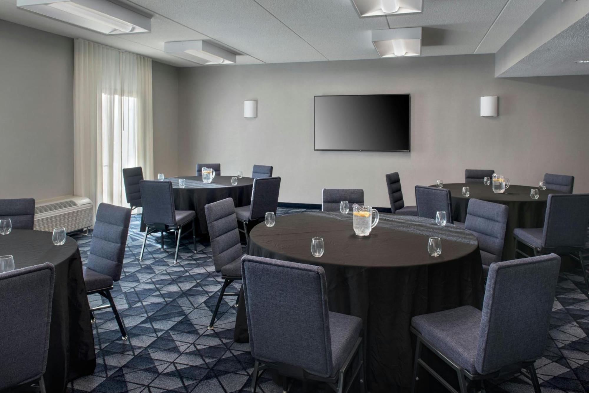 Courtyard By Marriott Silver Spring North/White Oak Extérieur photo