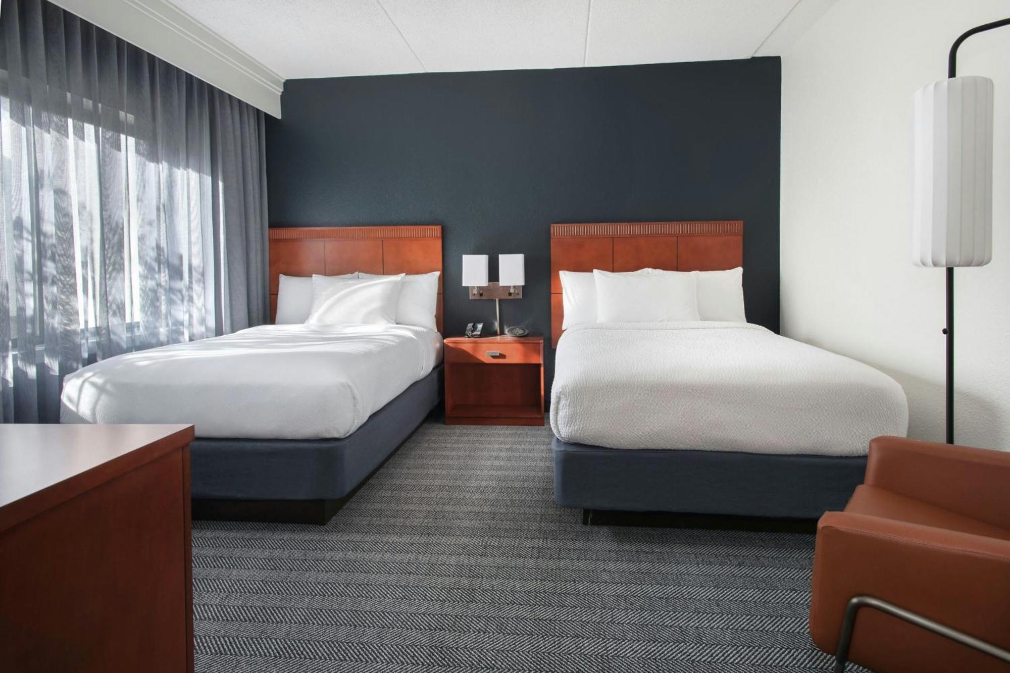 Courtyard By Marriott Silver Spring North/White Oak Extérieur photo