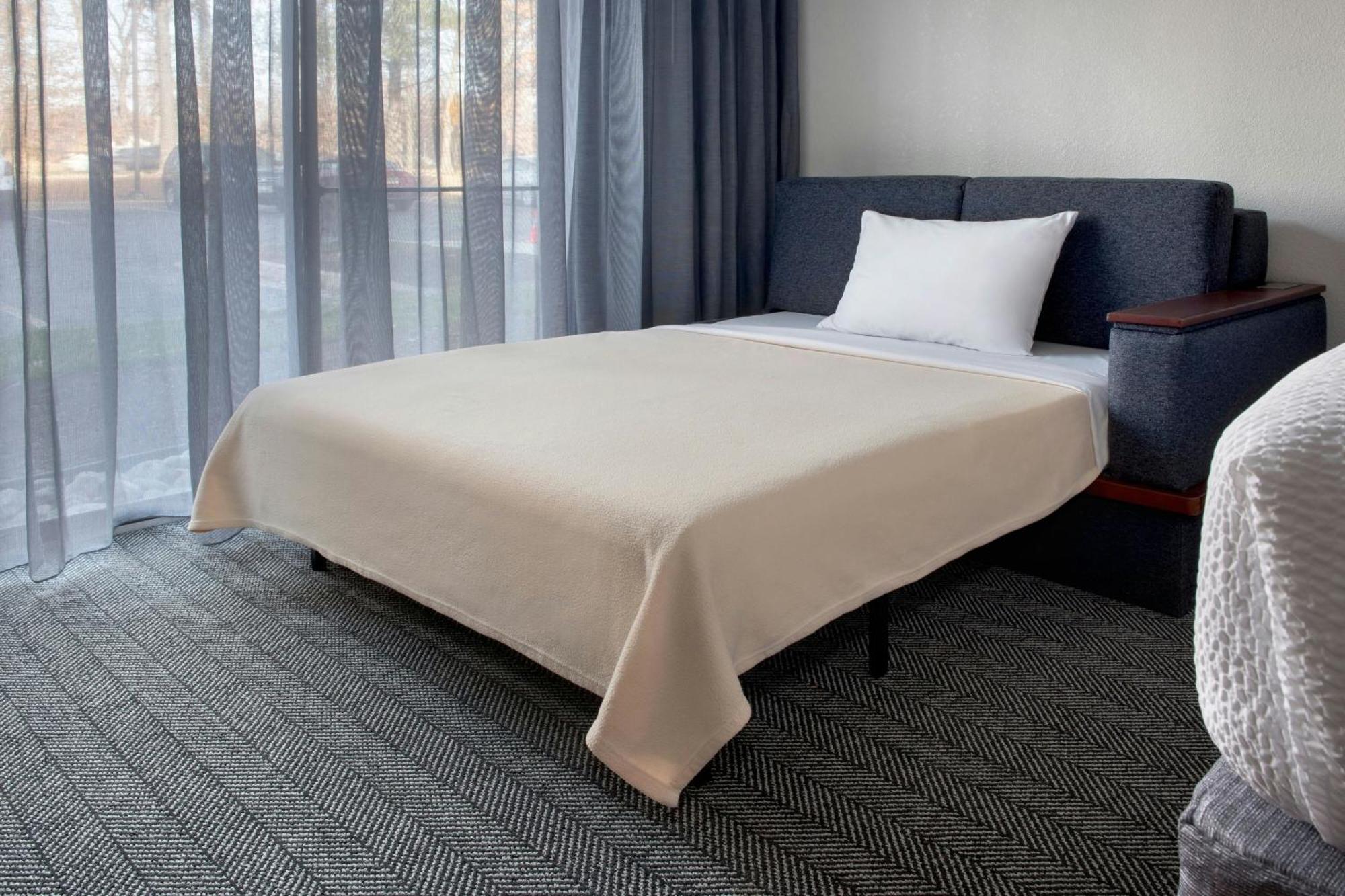 Courtyard By Marriott Silver Spring North/White Oak Extérieur photo